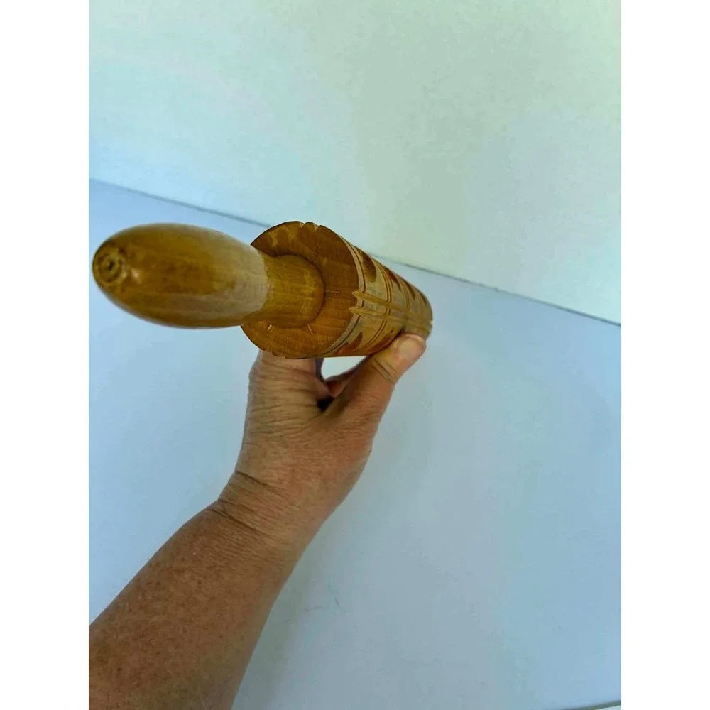 Vintage Springerle Rolling Pin 14.25